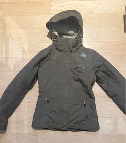 The North Face Women's HyVent Hooded Winter Parka XS