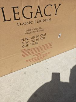 Legacy two tone ft board and panels bed no Head board ...see pictures