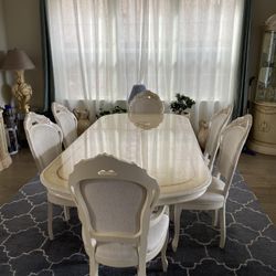 Dining Set  must go obo