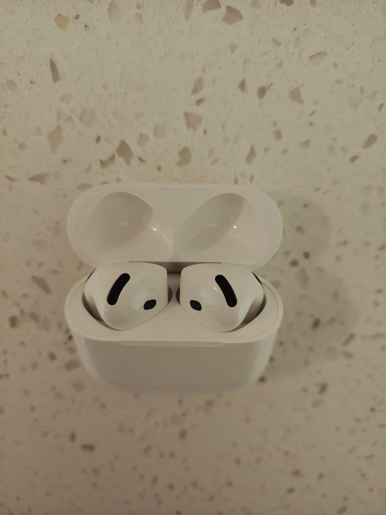 Air pods 4 Active Noise Cancellation