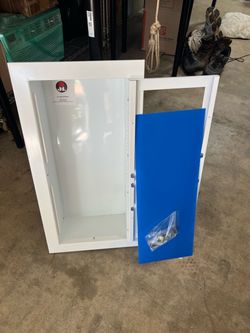 RECESSED FIRE EXTINGUISHER CABINET