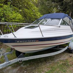 1993 Bayliner Cuddy Cabin 