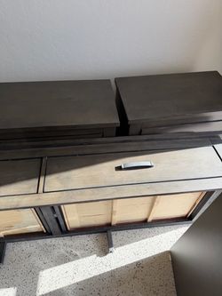 Bedroom set