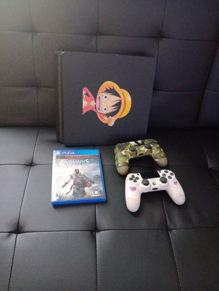 Playstation4 (Games Included)