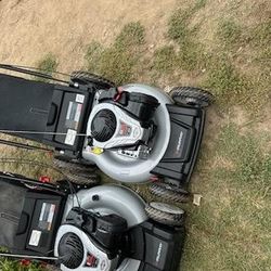 22 in. 140 cc Briggs & Stratton Walk Behind Gas Self-Propelled Lawn Mower with Front Wheel Drive and Bagger