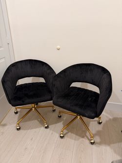 Rolling chairs