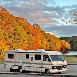 1990 Georgie Boy Motor Home