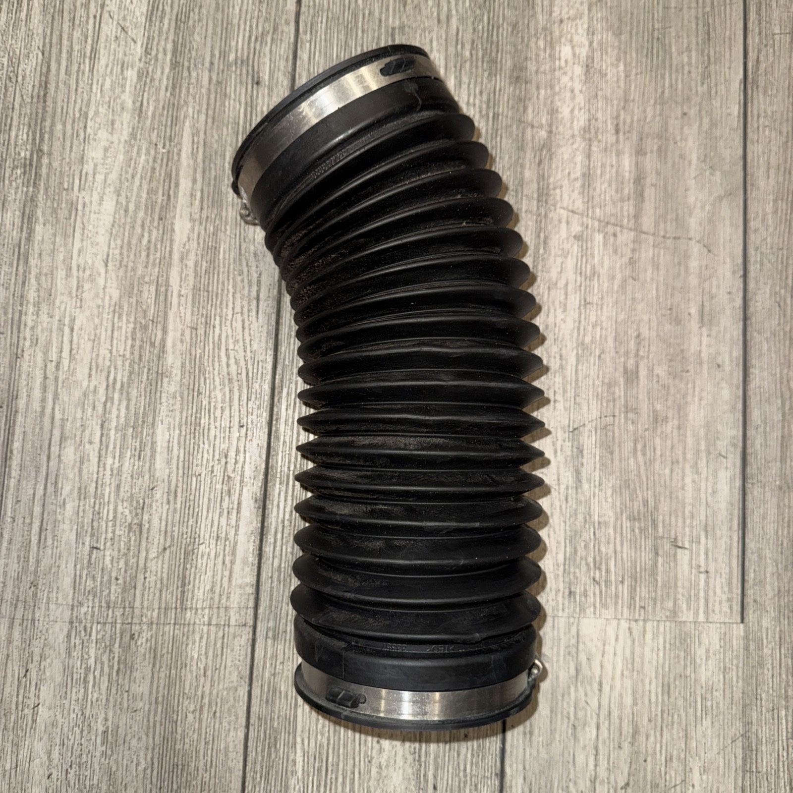 2015-2020 Dodge Grand Caravan Engine Air Intake Hose 3.6L Used 0(contact info removed)AC OEM