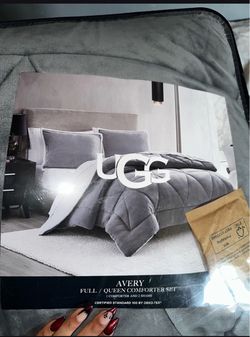 UGG COMFORTER SET
