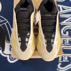 Yeezy 700 V3 Safflower