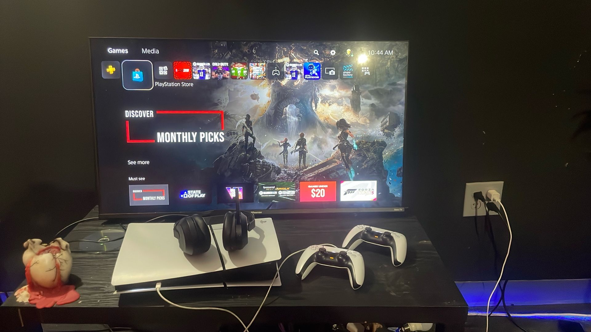 Ps5 With Two Controller And Headset (+ACCOUNT)