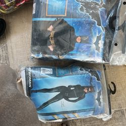Costumes 