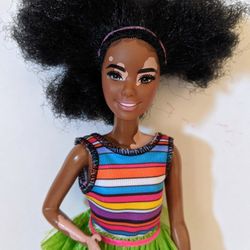 Barbie Fashionistas #135 Petite African Ameican Doll
