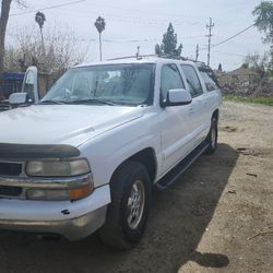Chevy Suburban 2002