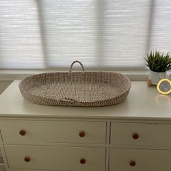 Baby Changing Bassinet 