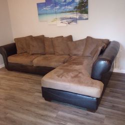 Sectional Couch In Good Condition Delivery Available 