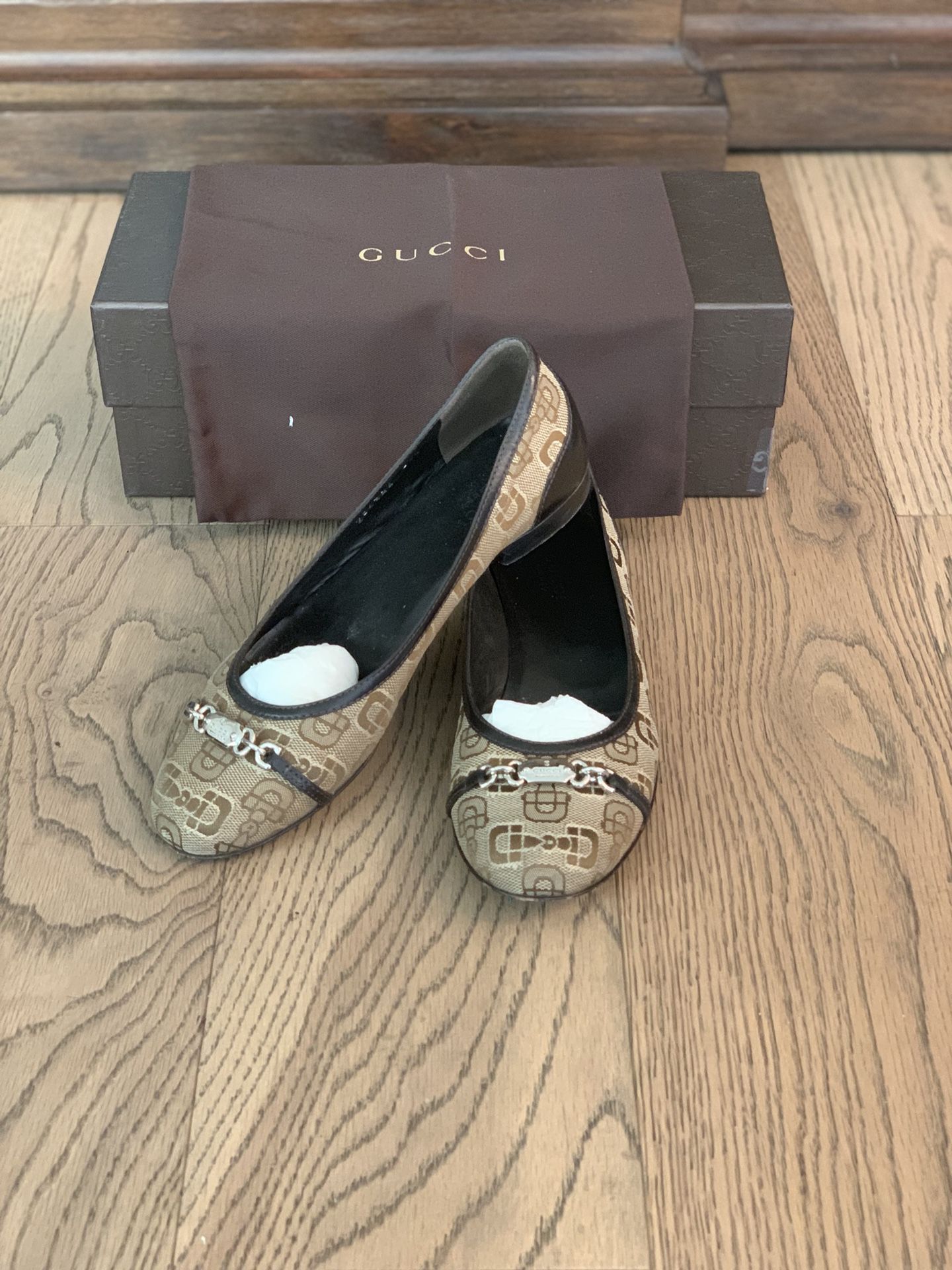 Gucci women’s shoes loafers flats size 6.5
