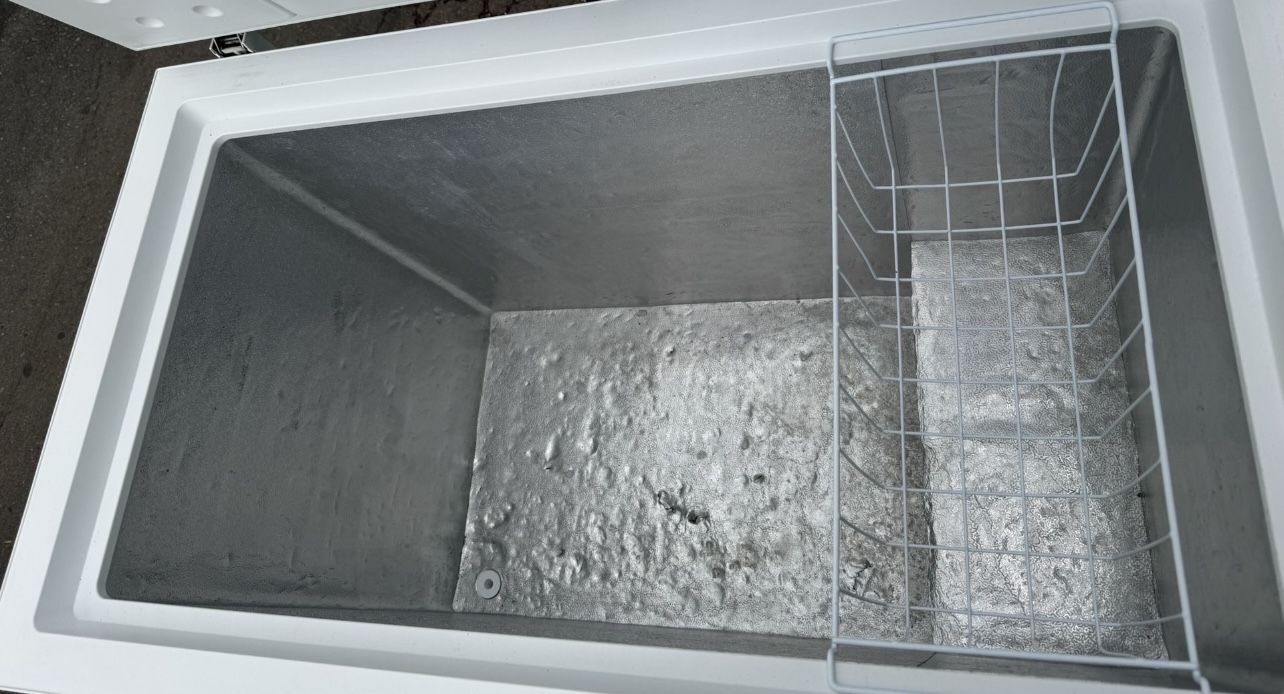10 Cubic Deep Chest Freezer Works Great 🥶 I Offer Delivery In San Diego 