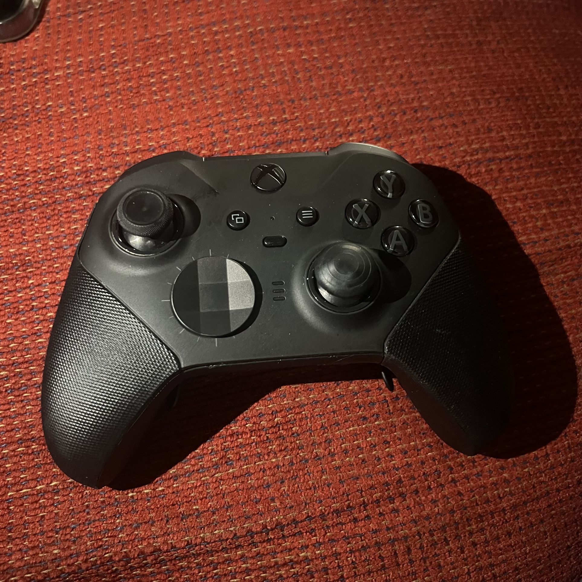 Xbox Elite Series 2 Controller In Excellent Condition 