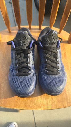 Nike Kobe 10 Blackout Shoes Size 7.5
