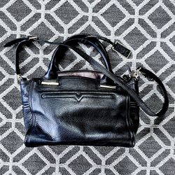 VINCE CAMUTO BLACK LEATHER SHOULDER BAG