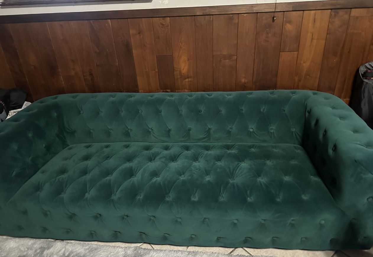 Green Velveth Couch