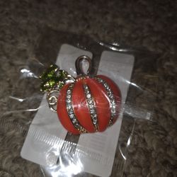 Pumpkin Brooch 🎃 