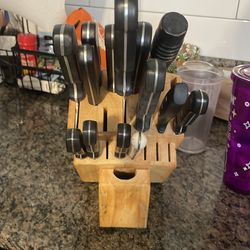 Kitchen knife set