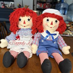 Raggedy Ann And Raggedy Andy Dolls