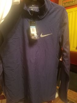 Nike dry fit windbreaker