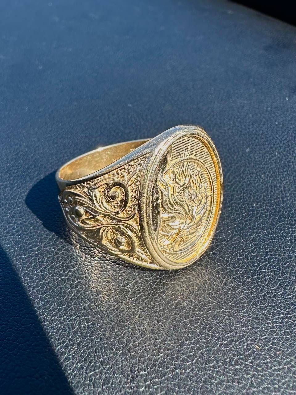 10K Yellow Gold JESUS head Handmade ring w/Artwork 7.5 grams size 9.75