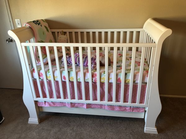 Beautiful Pali Italian Wood Crib For Sale In Bothell Wa Offerup