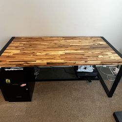 Living Spaces Dining Table/Computer Desk 