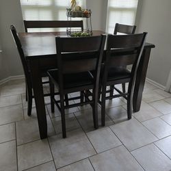 Solid Wood Kitchen Table & Chairs
