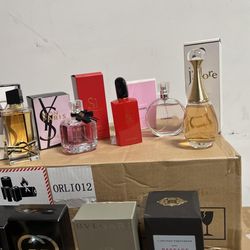 Perfumes De Mujer Y De Hombre 