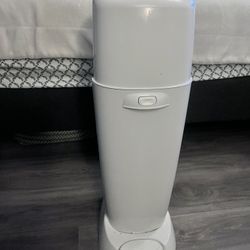 Diaper Genie 