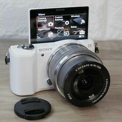 Sony Alpha A5000 Digital Camera with 16-50mm LENS


