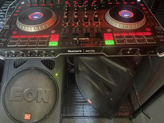 Numark NS6 ll Plus 2 Eon Powered Speaker Combo 