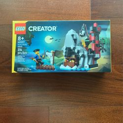 Lego Scary Pirate Island 40597
