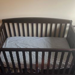 Baby bed With Changing Table