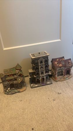 VINTAGE LEMAX HALLOWEEN VILLAGE EARLY 2000s