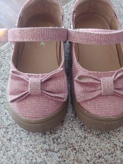 Pink cat and jack shoes