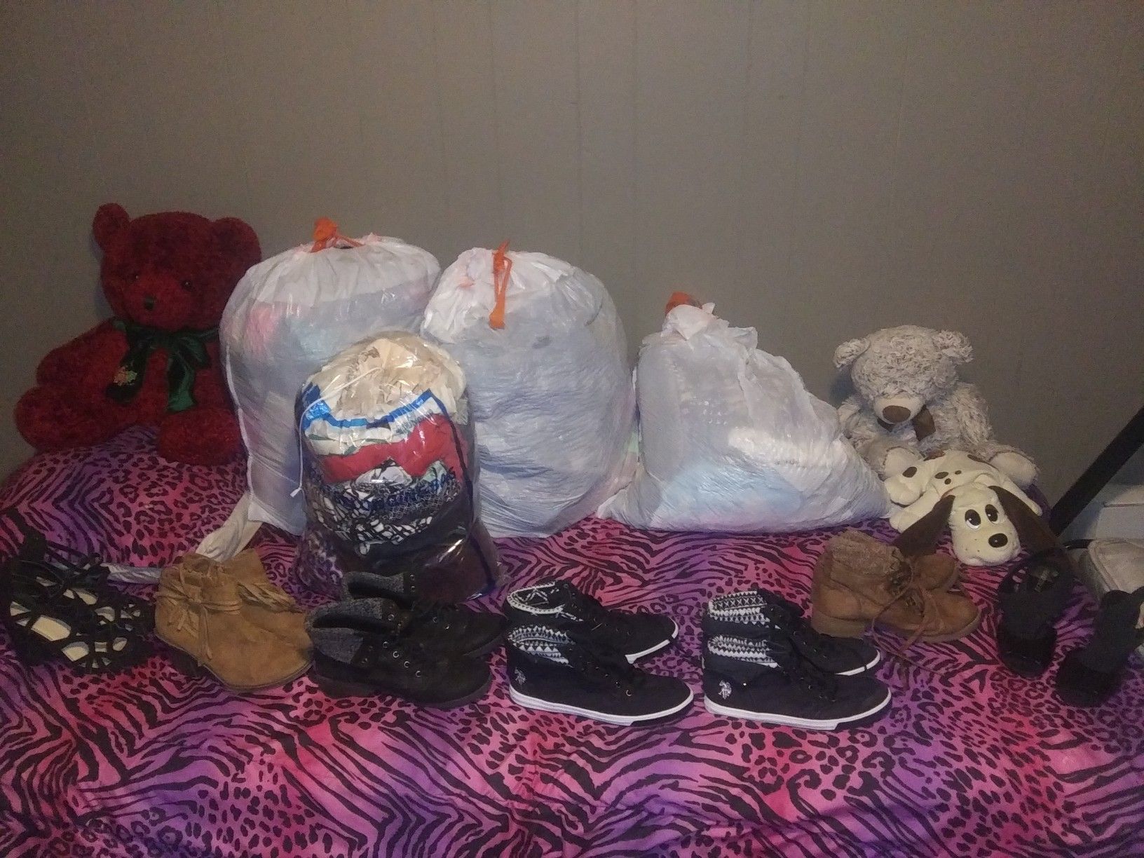Junior Girls Clothing (Mixed brands/sizes)