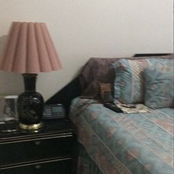 Black Lacquer King Bedroom Set