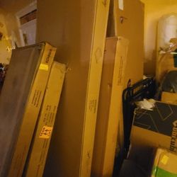 Liquidation Sale, Mattresses , Bed Frames, Speakers, Rugs , And More 