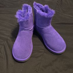 Purple UGGS Opened But Unused Size 6