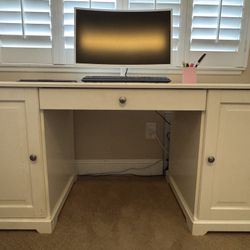 IKEA Extorp Desk In Great Condition 