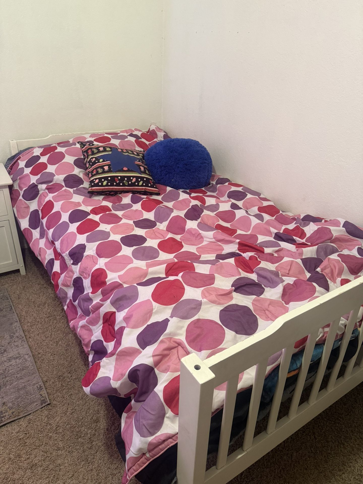 Twin Bunk Beds