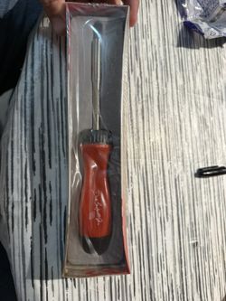 Snap On Ratcheting Magnetic Screwdriver Dale Earnhardt Jr Limited Edition Sealed $100 firm  not going any lower many of these have sold on E bay for w