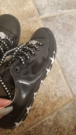 Size 9 ladies Converse